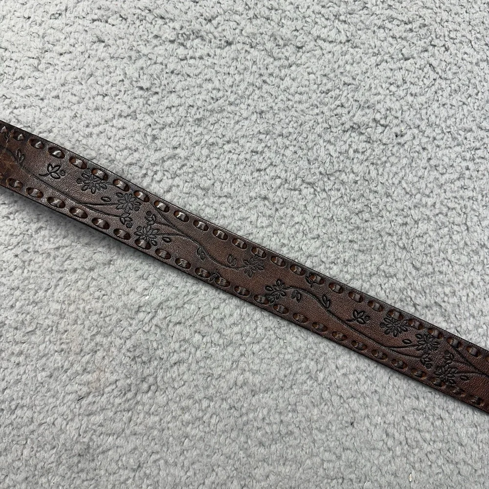 Wilsons Leather 64143-32‎ Hand Tooled Floral Brown Leather Brass Boho 38.5 Belt